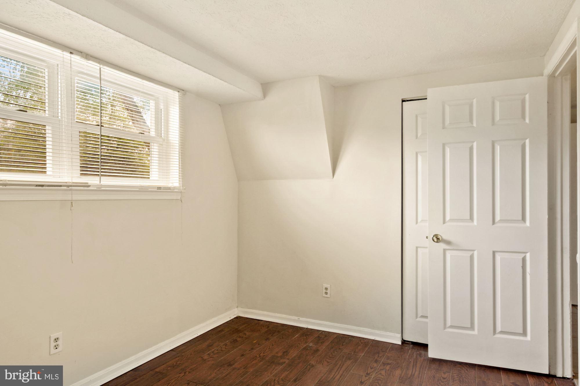 10 Powder View Court Baltimore, MD 21236 - Photo 25 of 36 Lower Level Bedroom 4