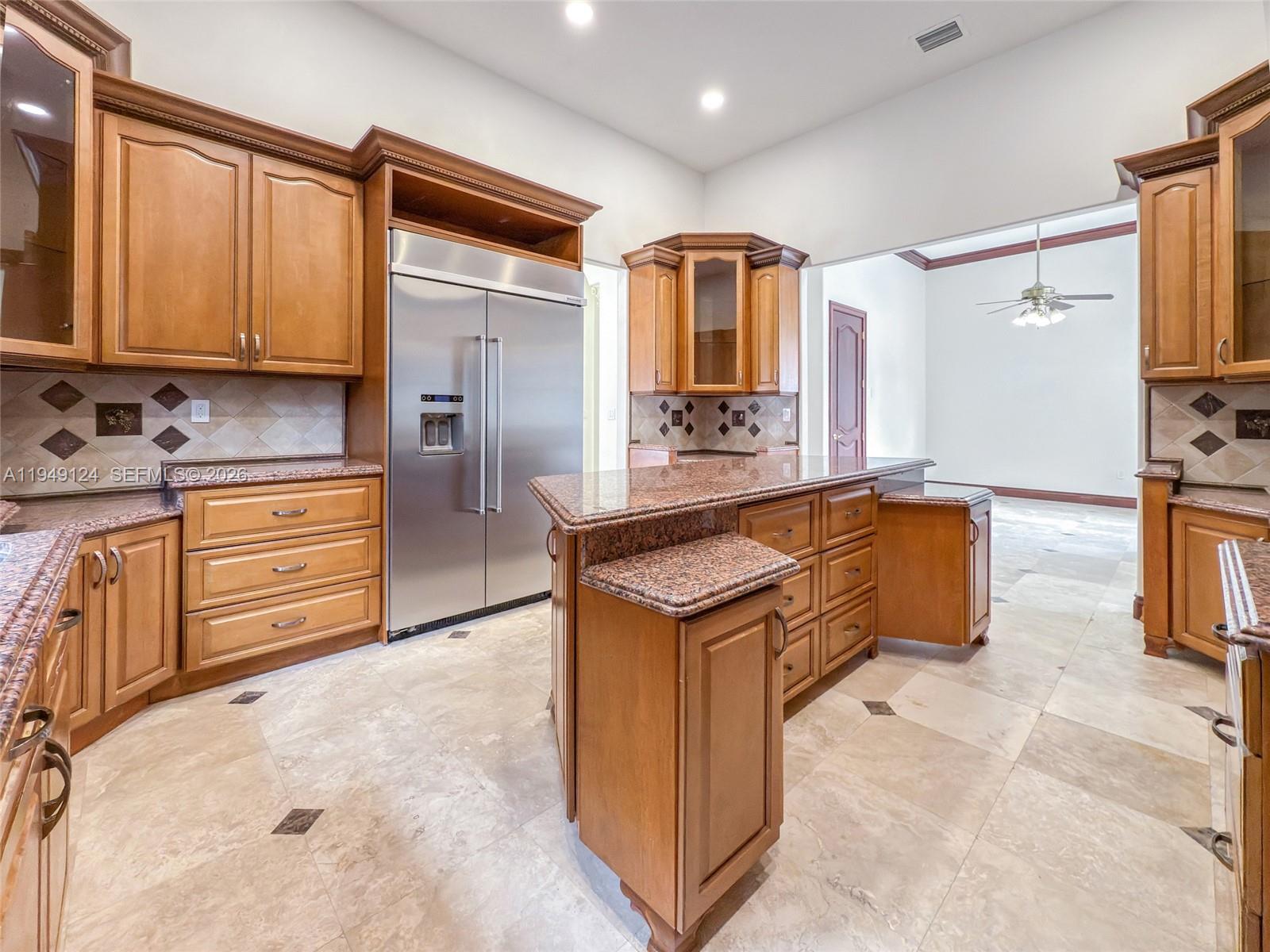 8480 Southwest 98th Street Miami, FL 33156 - Photo 12 of 60