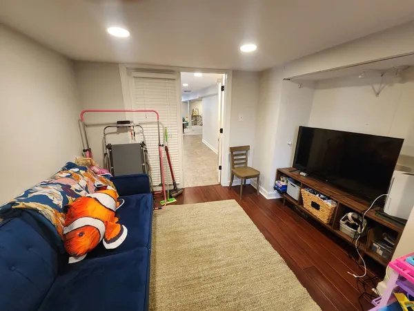 $335,000 | 11134 South Sawyer Avenue, Chicago, IL 60655