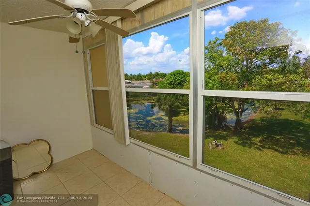 $1,500 | 8225 Sunrise Lakes Boulevard, Unit 305, Sunrise, FL 33322