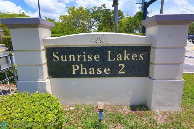 $1,500 | 8225 Sunrise Lakes Boulevard, Unit 305, Sunrise, FL 33322