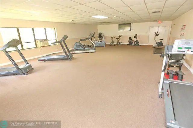 $1,500 | 8225 Sunrise Lakes Boulevard, Unit 305, Sunrise, FL 33322