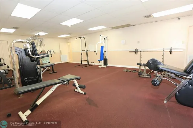 $1,500 | 8225 Sunrise Lakes Boulevard, Unit 305, Sunrise, FL 33322