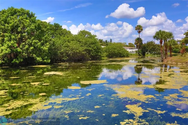 $1,500 | 8225 Sunrise Lakes Boulevard, Unit 305, Sunrise, FL 33322