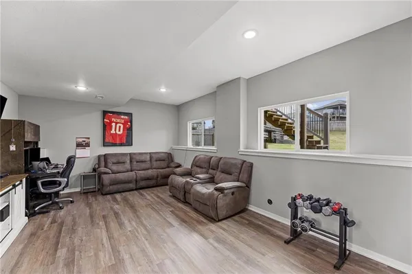 $410,000 | 11722 North Manning Avenue, Kansas City, MO 64157