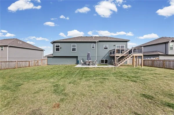 $410,000 | 11722 North Manning Avenue, Kansas City, MO 64157