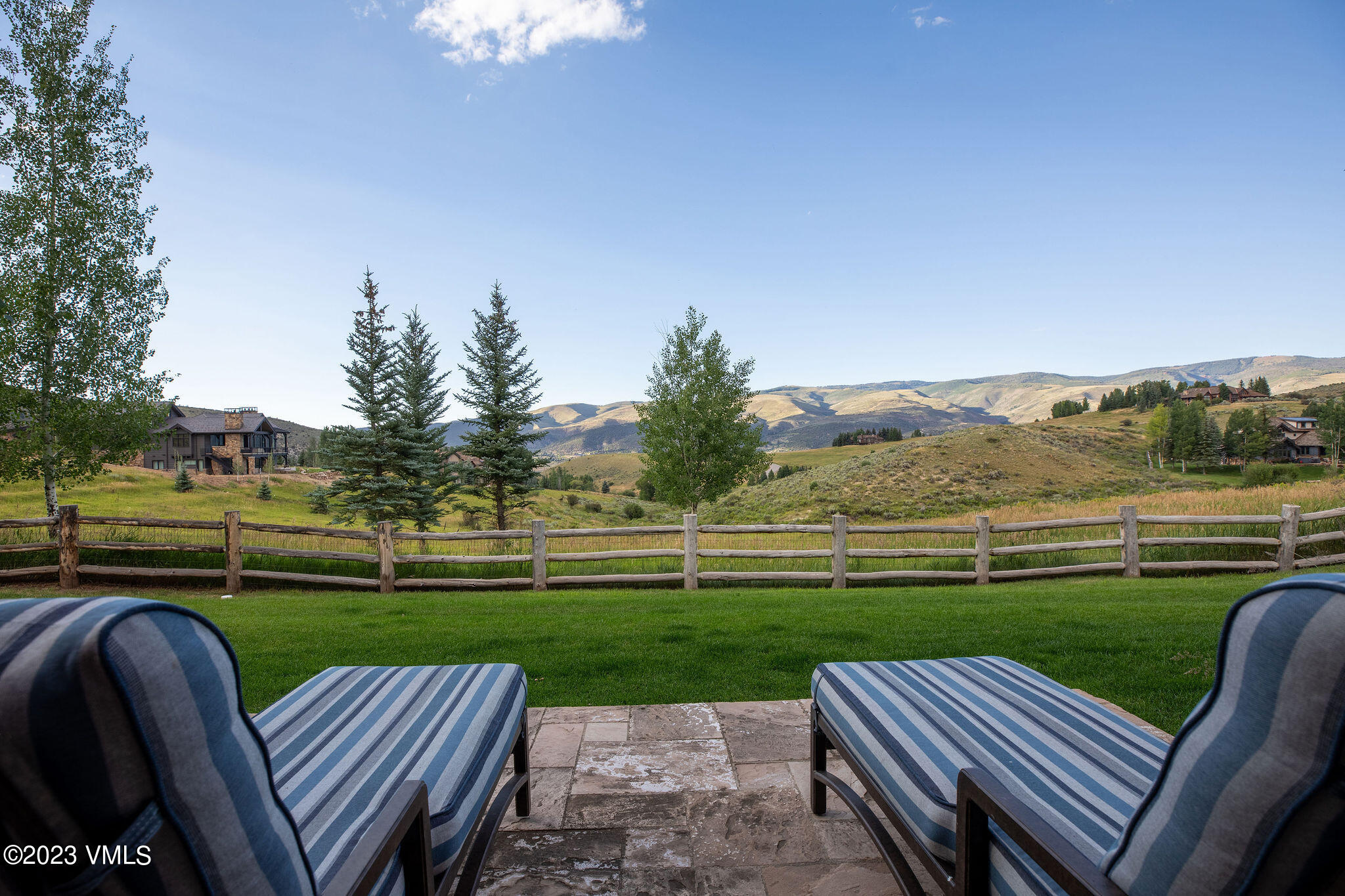 520 Old Creamery Road Edwards, CO 81632 - Photo 63 of 78 520_old_creamery_rd_exterior_patio_d