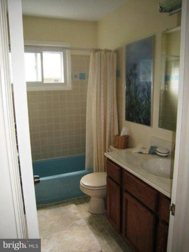 3705 Lakota Road Alexandria, VA 22303 - Photo 18 of 21 Bath #1