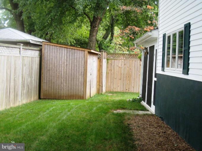 3705 Lakota Road Alexandria, VA 22303 - Photo 4 of 21 Shed