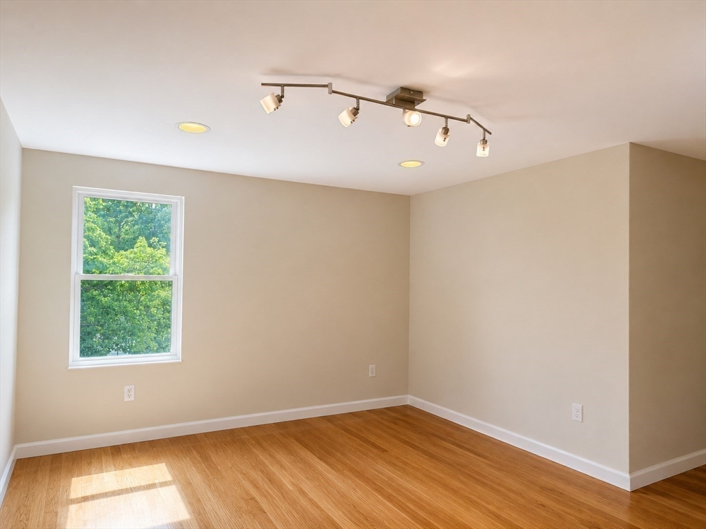 19 Cavanaugh Road Braintree, MA 02184 - Photo 18 of 36