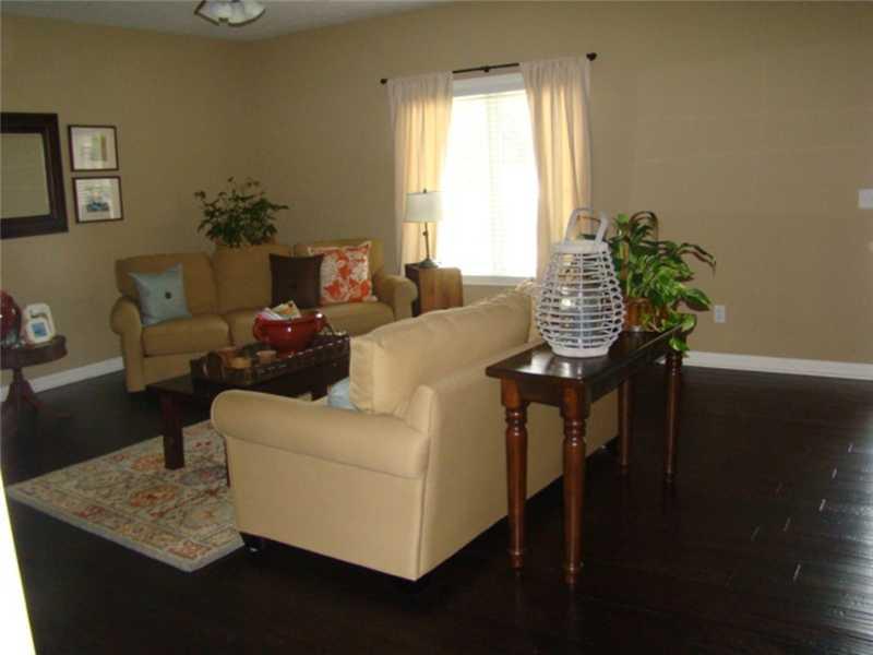 121 George Court Danville, IN 46122 - Photo 4 of 20