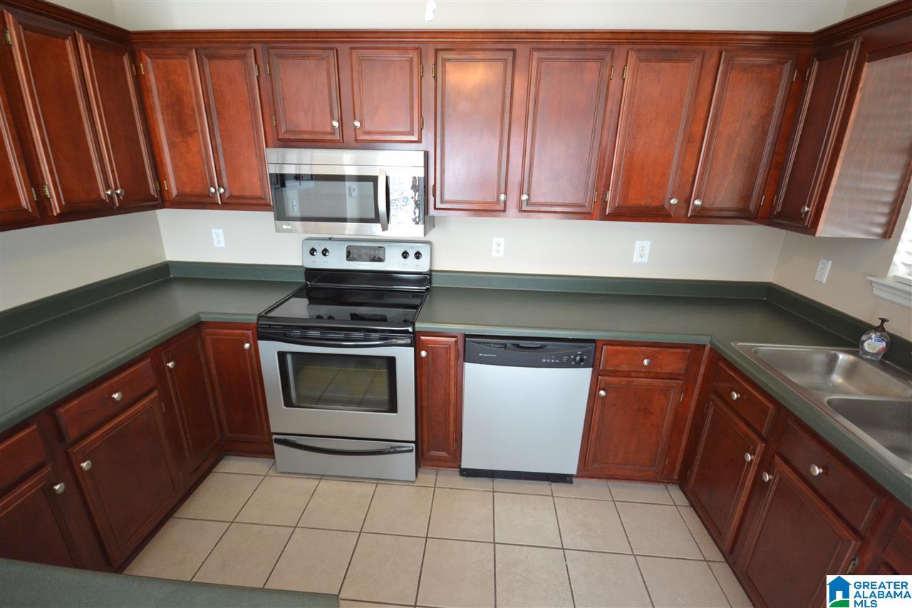1549 Oliver Road Leeds, AL 35094 - Photo 16 of 32