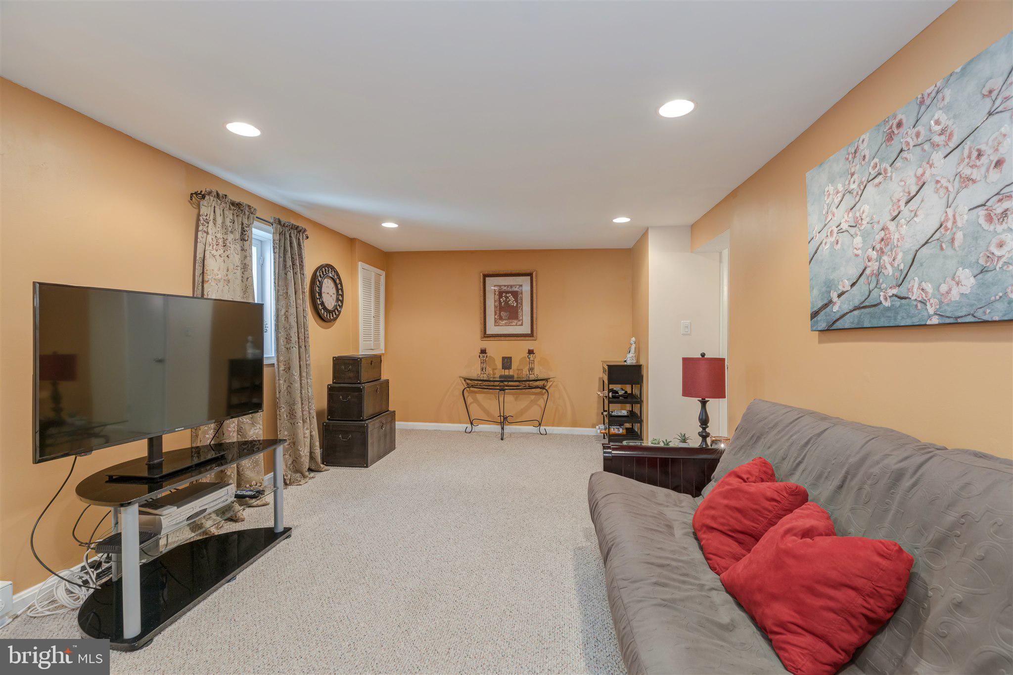 8341 Moline Place Springfield, VA 22153 - Photo 34 of 36 Rec Room