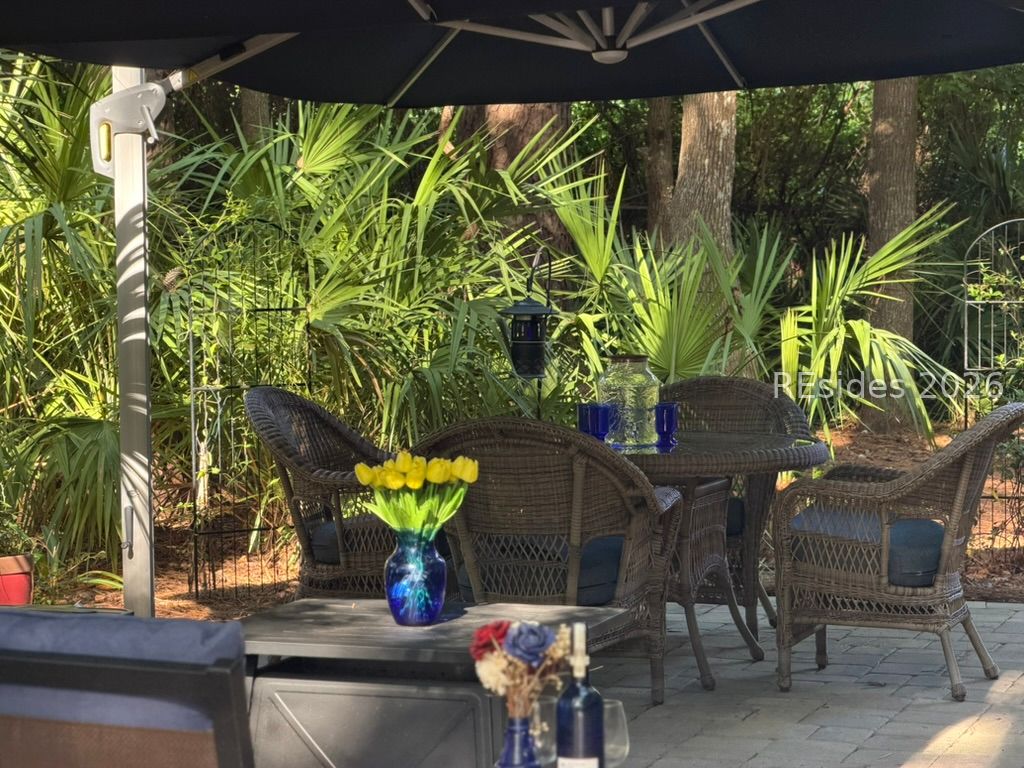 133 Arrow Road, Unit 23 Hilton Head Island, SC 29928 - Photo 5 of 22 Front view of private outdoor entertaining area
