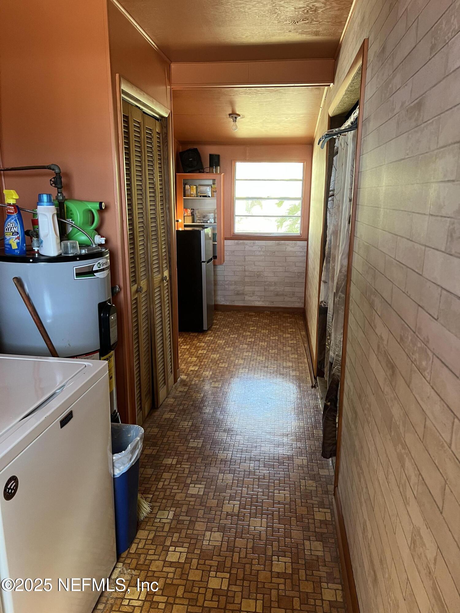 7140 Pinon Road Keystone Heights, FL 32656 - Photo 28 of 50 utility room 1