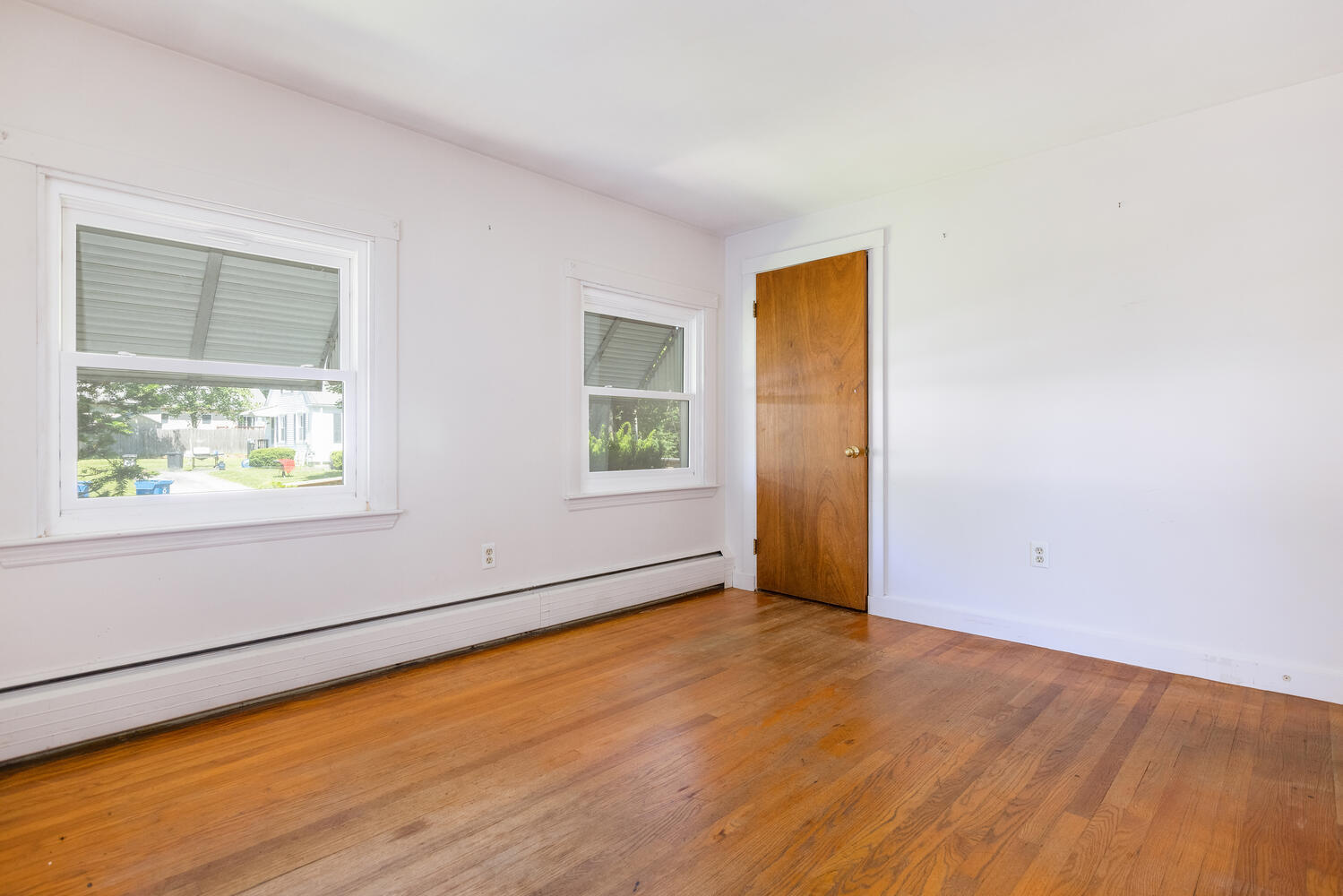 49 Malilly Road Portland, ME 04103 - Photo 14 of 29 49 Malilly Rd Portland ME-large-014-014-
