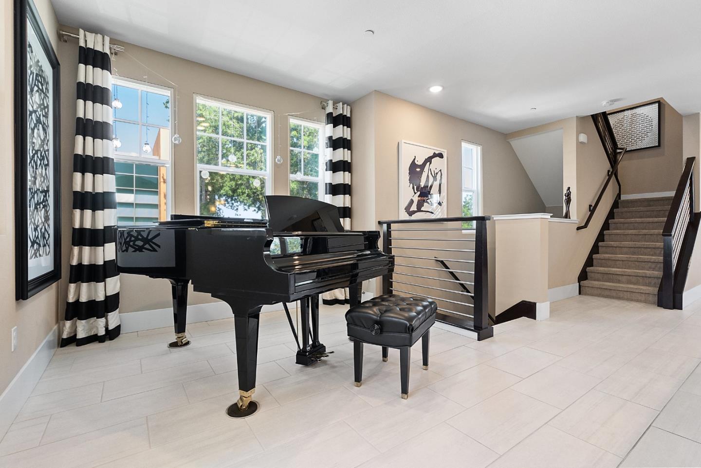 398 Circuit Way Mountain View, CA 94043 - Photo 9 of 29 a living room with furniture and a window