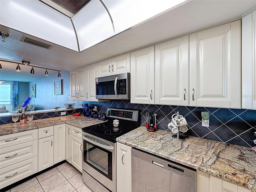 6009 Sea Ranch Drive, Unit 608 Hudson, FL 34667 - Photo 12 of 93