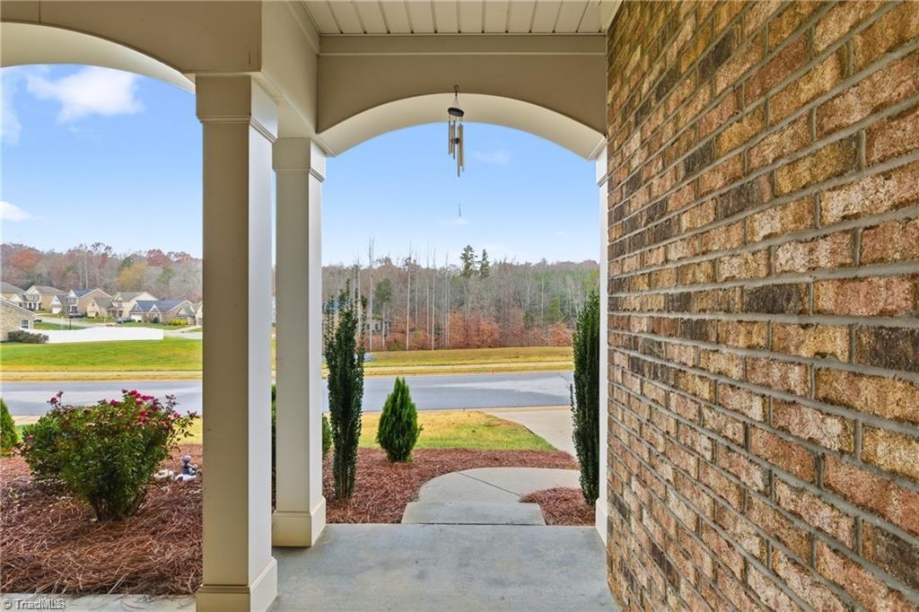 4534 Jasper Ridge Drive Clemmons, NC 27012 - Photo 4 of 41