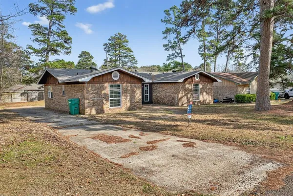 $156,200 | 474 Greenwood Street, Nash, TX 75569