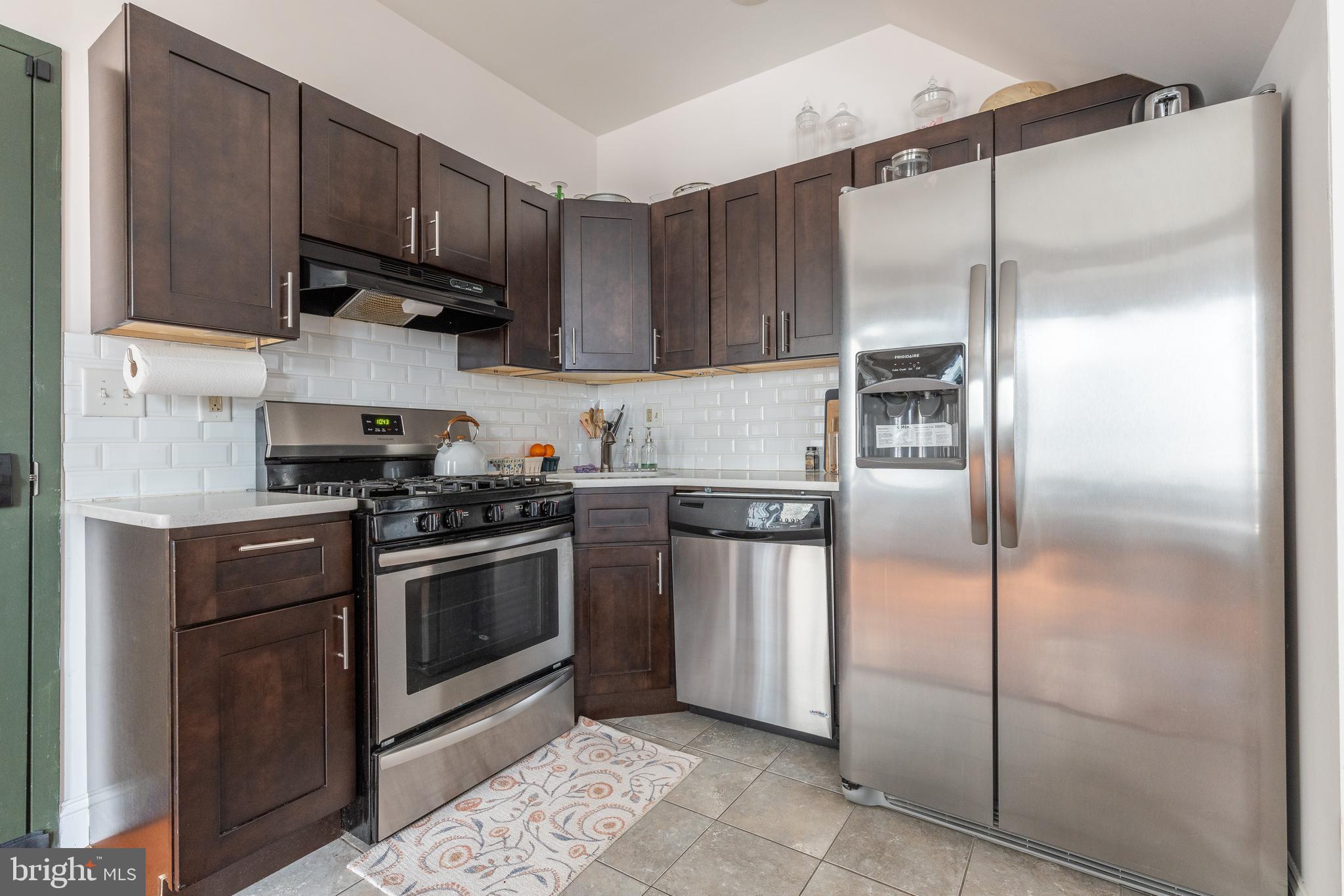 1605 Ridge Avenue Philadelphia, PA 19130 - Photo 16 of 49