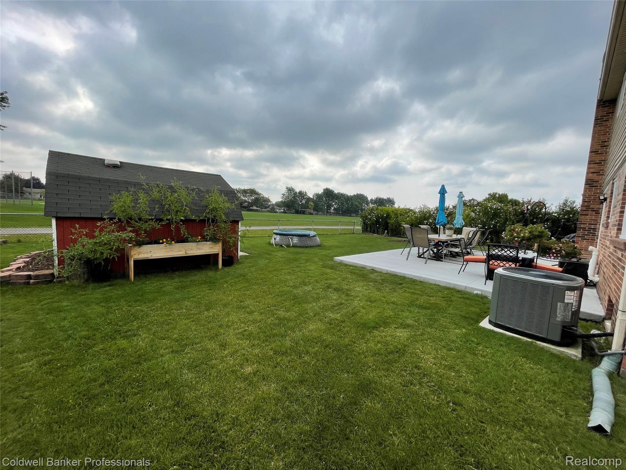 47574 Tilch Road Macomb, MI 48044 - Photo 27 of 29 Backyard