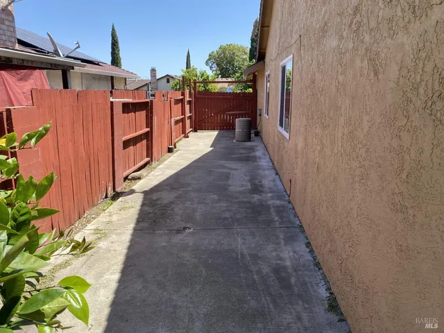 $549,900 | 172 West Catamaran Circle, Pittsburg, CA 94565