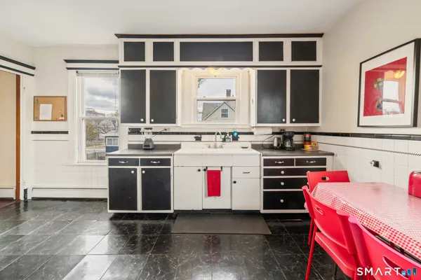 $599,900 | 356 Winthrop Avenue, New Haven, CT 06511