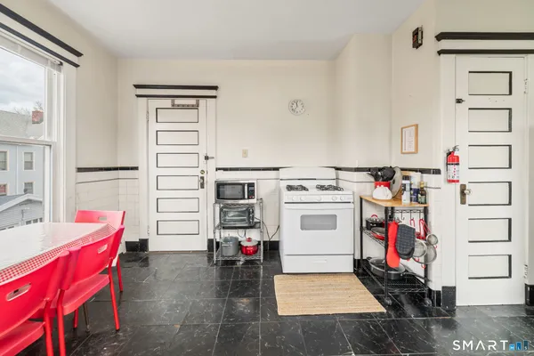 $599,900 | 356 Winthrop Avenue, New Haven, CT 06511