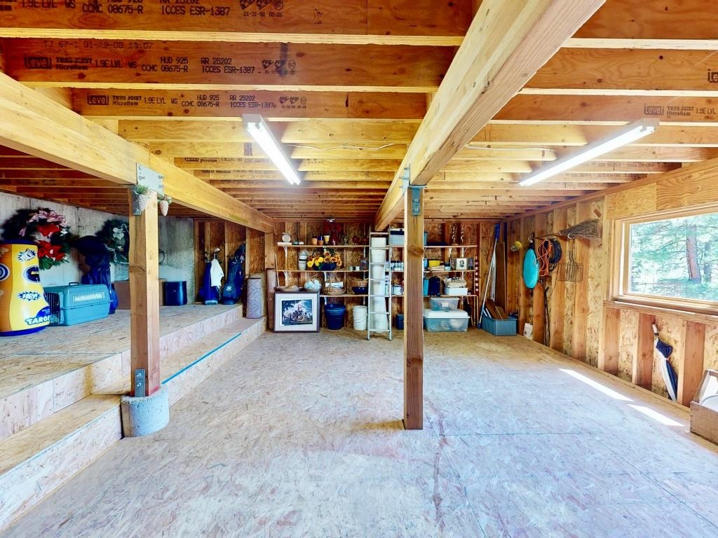 1947 Grizzly Ranch Road Portola, CA 96122 - Photo 23 of 25 a view of a garage