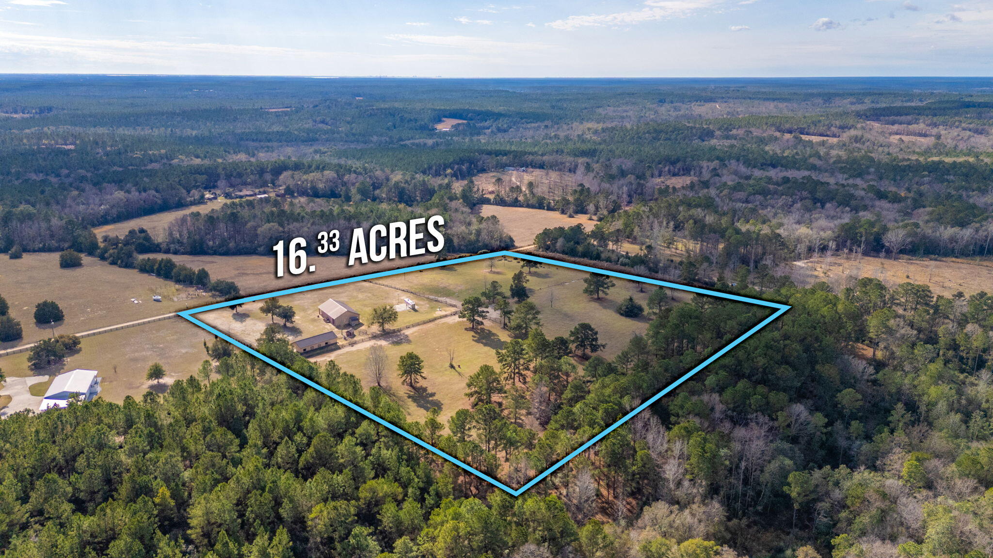 126 Tall Oaks Road DeFuniak Springs, FL 32435 - Photo 46 of 50 a view of a balcony