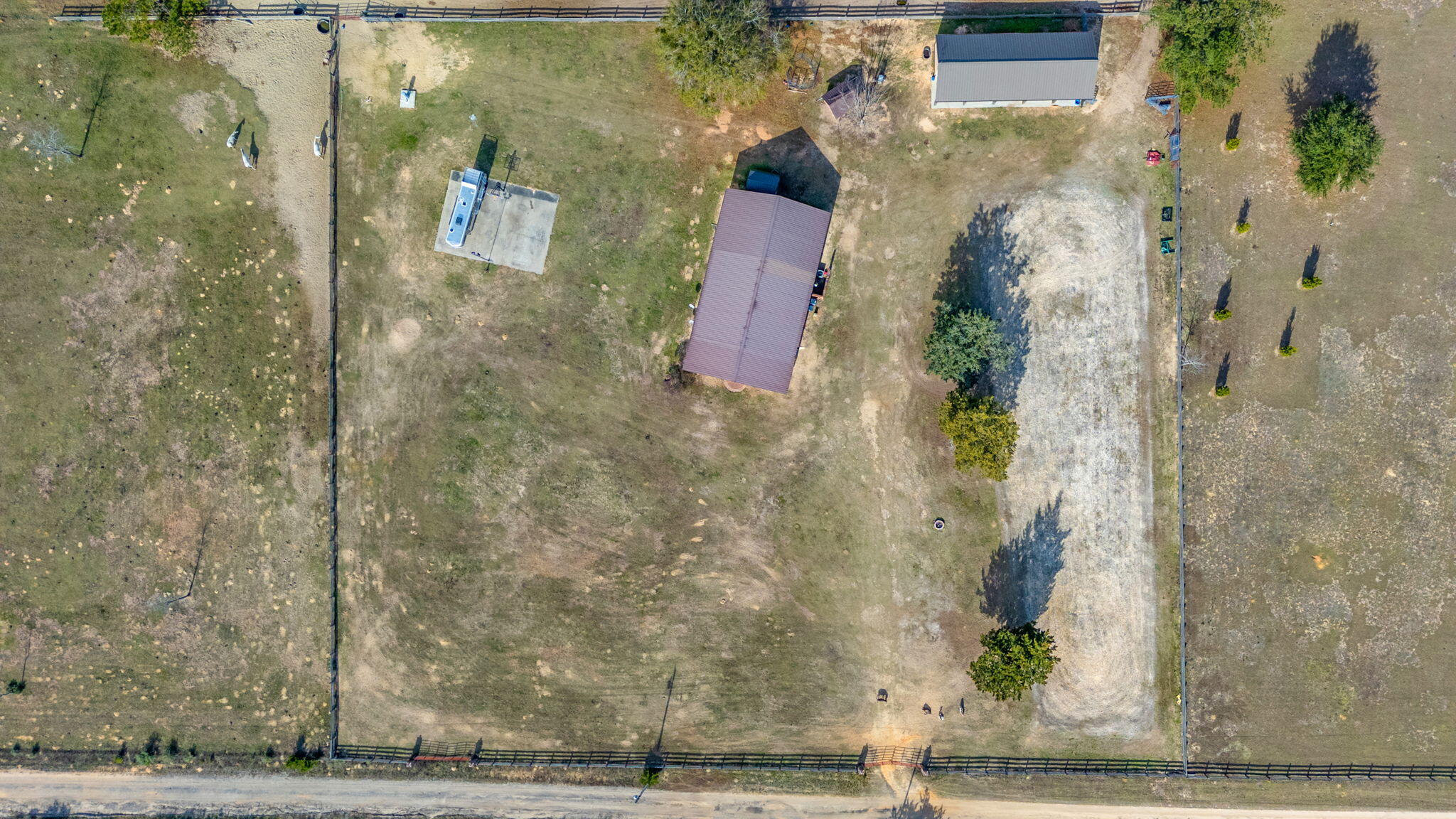 126 Tall Oaks Road DeFuniak Springs, FL 32435 - Photo 47 of 50 view of a bathroom