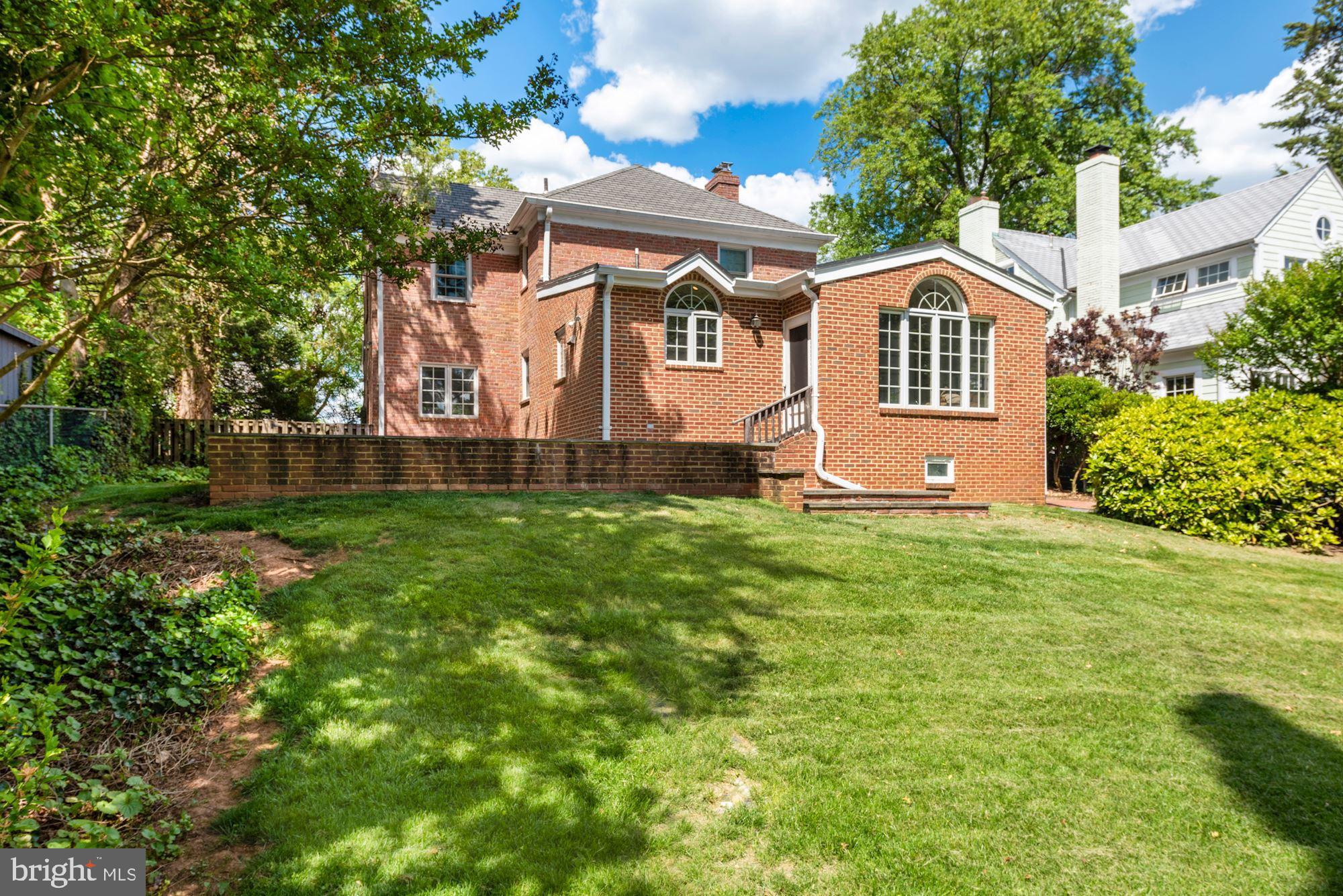 3120 Winnett Road Chevy Chase, MD 20815 - Photo 22 of 23 Big back yard
