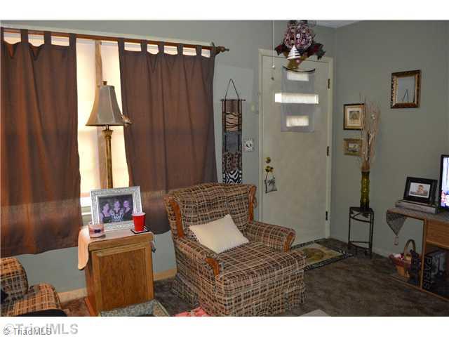 256 Maple Hollow Road Mount Airy, NC 27030 - Photo 6 of 14 Living Room.