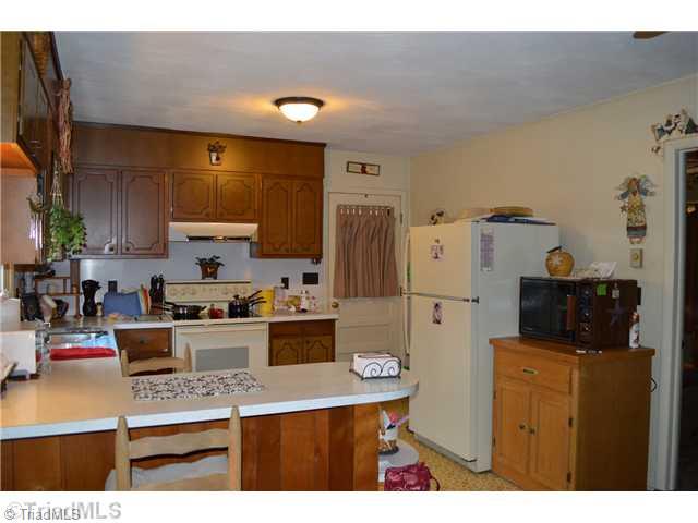 256 Maple Hollow Road Mount Airy, NC 27030 - Photo 8 of 14 Kitchen.