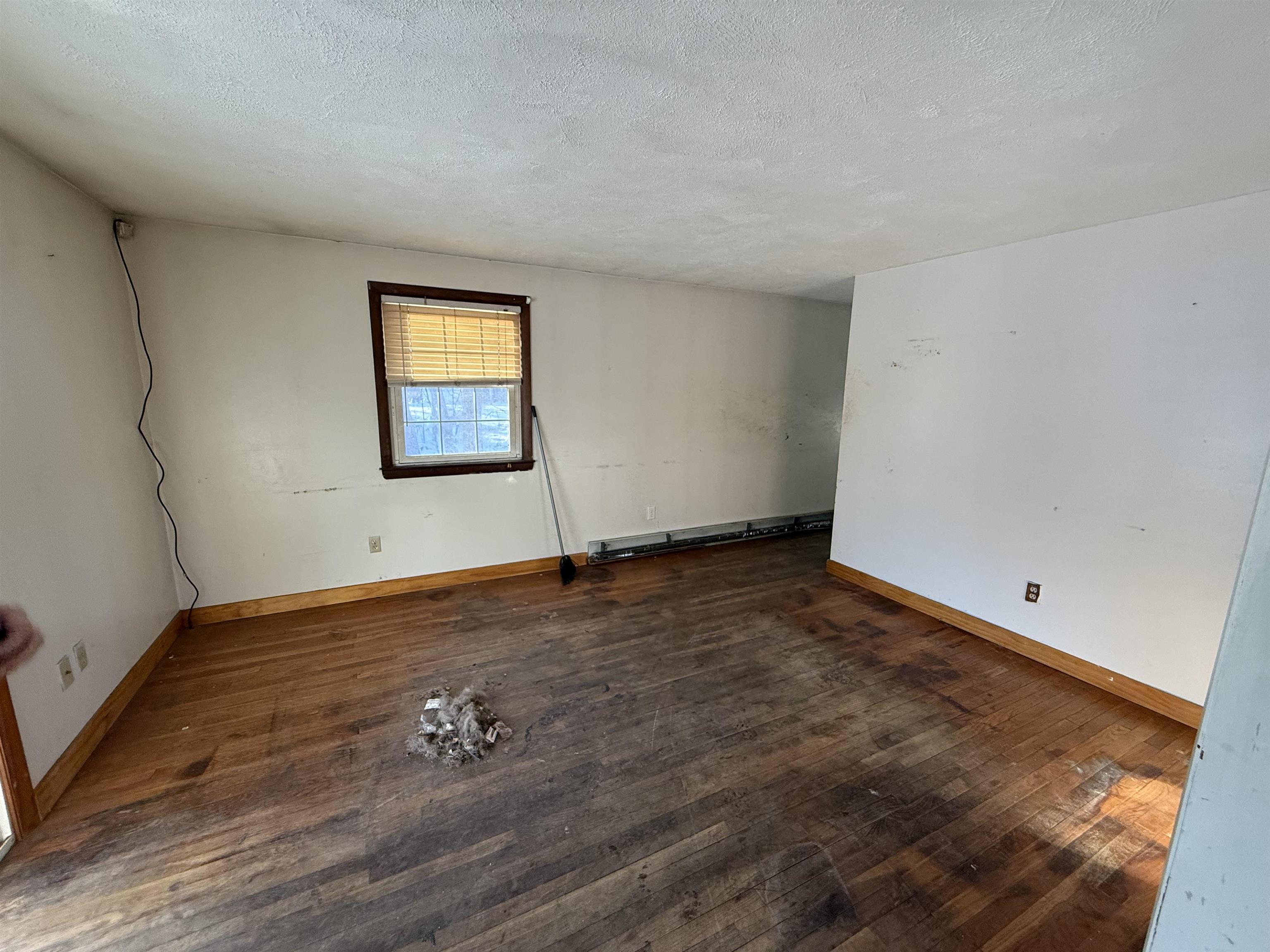 24 Mountain Road Raymond, NH 03077 - Photo 13 of 25