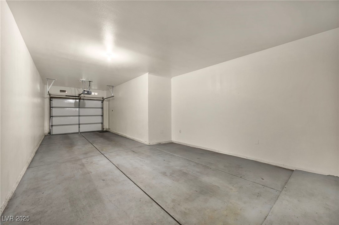 10550 West Alexander Road, Unit 2103 Las Vegas, NV 89129 - Photo 34 of 45 Garage with a garage door opener