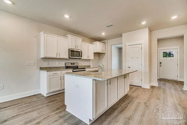 $2,900 | 7917 Sweet Retreat Lane, Pensacola, FL 32507