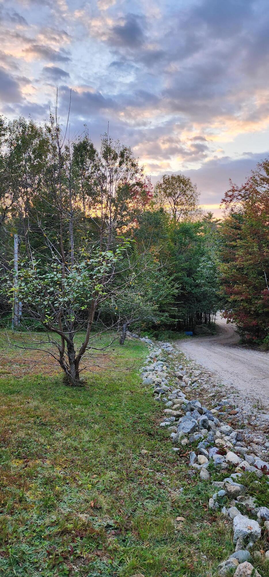 322 Hebron Road South Paris, ME 04281 - Photo 9 of 45 20231001_180614