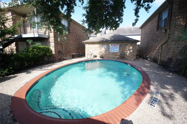 $950 | 6401 Skyline Drive, Unit 34, Houston, TX 77057