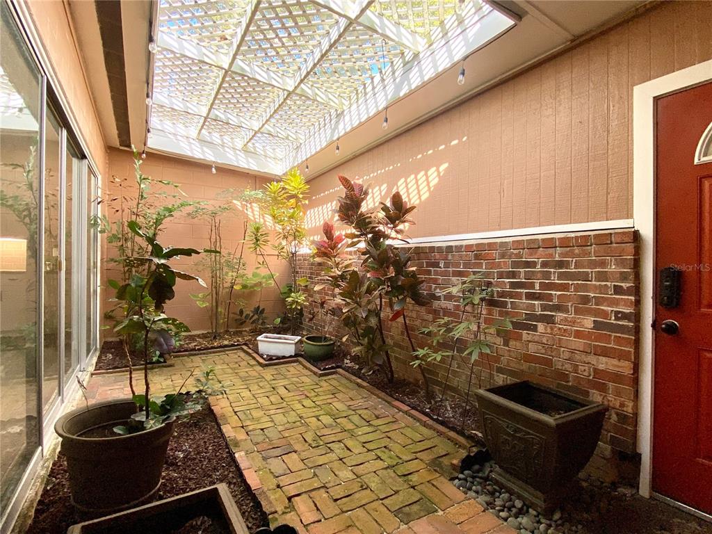 1348 Franklin Street Altamonte Springs, FL 32701 - Photo 5 of 37