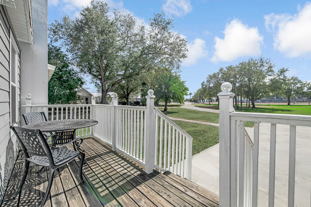 416 Deane Duff Street Clewiston, FL 33440 - Photo 31 of 45 05