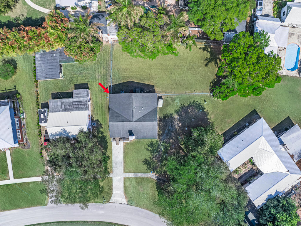 416 Deane Duff Street Clewiston, FL 33440 - Photo 34 of 45 an aerial view of a house with outdoor space