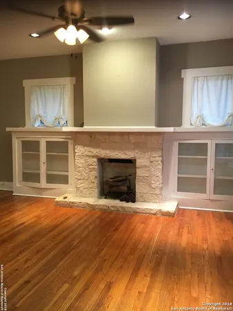 $2,095 | 1118 West W Mistletoe Avenue, San Antonio, TX 78201