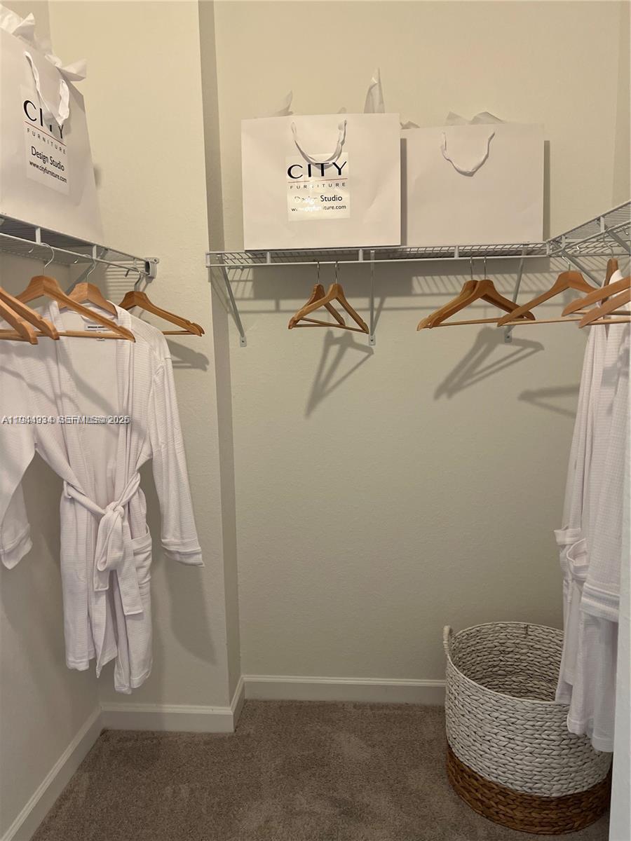 655 Southeast 13th Street Homestead, FL 33034 - Photo 38 of 38 a room with a washing machine