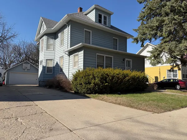 $250,000 | 1307 8th Avenue, Worthington, MN 56187