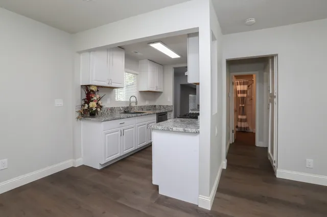 $289,950 | 3443 West Street, Redding, CA 96001