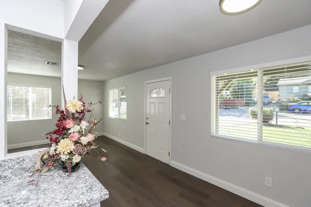 $289,950 | 3443 West Street, Redding, CA 96001