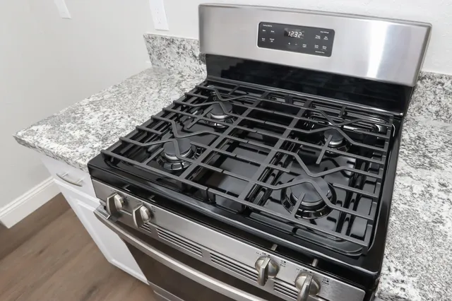 $289,950 | 3443 West Street, Redding, CA 96001