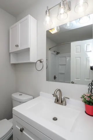 $289,950 | 3443 West Street, Redding, CA 96001